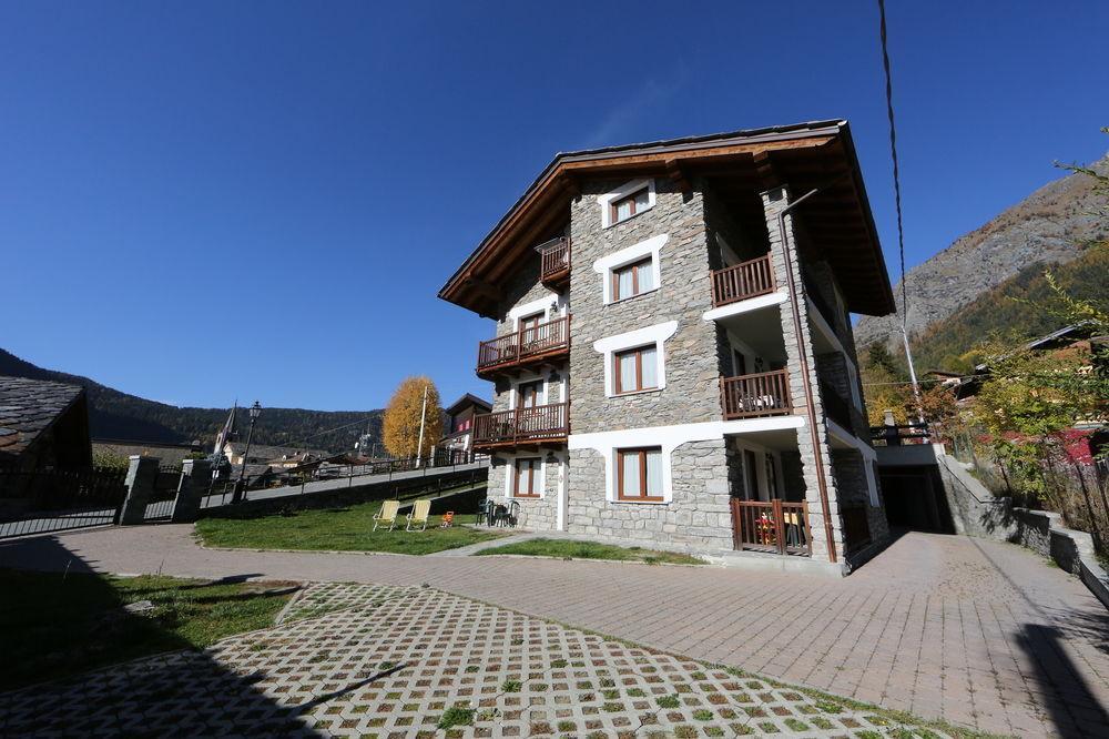 Valley Vacanze บรุสซอน ภายนอก รูปภาพ